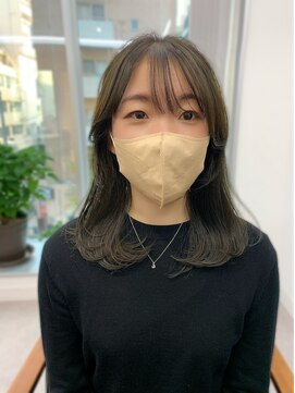 ネオリーブ クーロ(Neolive curro) ワンカールミディアムレイヤー♪