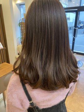 グリッター (Glitter) ☆柔らかさ抜群！シアーベージュ