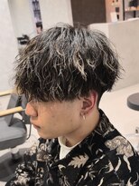 アビー(ABEY)&nbsp;緩め波巻きツイストスパイラルmixパーマメッシュカラー