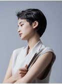 大人のシンプルショートヘア