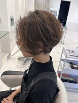 タブーアイ(TABOO.i)&nbsp;アッシュカーキベージュ/ふんわりポイントパーマくびれショート