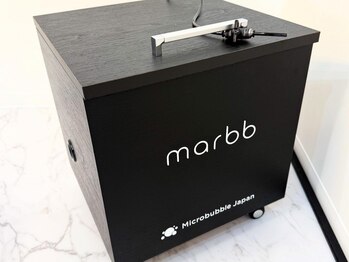 アズーリ(Azzurri)の写真/話題のマイクロバブル marbb(マーブ)・頭浸浴導入サロン。頭皮環境を整え頭皮から毛先まで健康な髪へ！