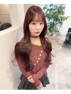 ウユ(uyu) strawberry brown × long wave hair