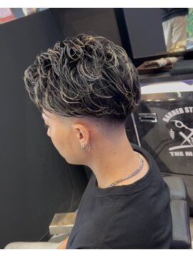 バーバースタイルクラブフォー(BARBER STYLE CLUB 4) ブリーチメッシュ メンズパーマ