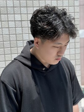 エルパティオ(EL PATIO) 大人無造作センターパートパーマ × ナチュラルフェード