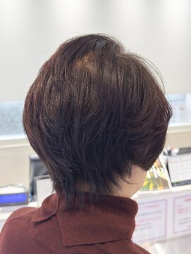 サロンイクエヤマザキ 麻布十番(SALON IKUE YAMAZAKI) 傷まない白髪染め　ノンジアミン　ショートカット