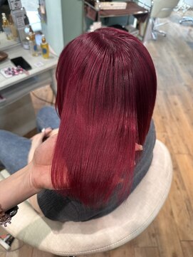 ミラシィ 稲毛(Mirashy) レッドカラーでバチバチに赤髪color