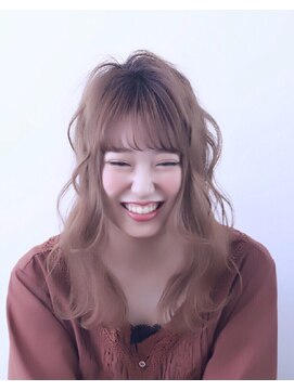 ラヴィエール(LAVIERE by R-EVOLUT) ふわふわガーリーロング☆柿本