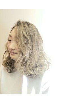 アールヌーヴォ(art nouveau) アッシュベージュカール