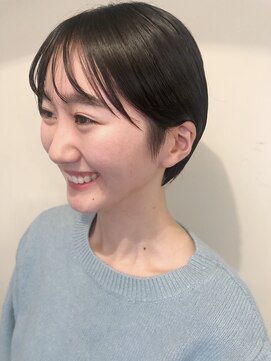 ラムネ タイトなミニボブ。