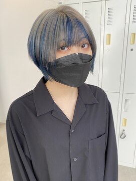 サクラ 岐阜(SAKURA) 派手にしたいならこれ!アンブレラカラーホワイト×ブルー 岐阜