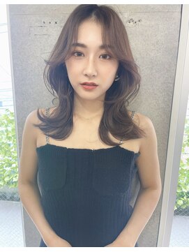 リコバイアフロート(riko by afloat) アッシュオリーブ/レイヤーカット/カーキベージュ/くびれヘア