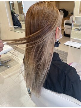 ボブインターナショナル(bob international) インナーカラー×ミルクベージュ