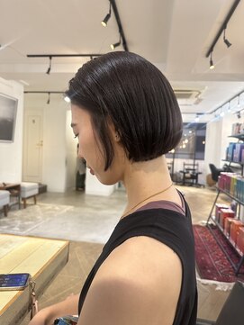 ファイブシーン アオヤマ(5SCENE AOYAMA) 切りっぱなしボブミニボブパーマくびれボブ外ハネボブブリーチ