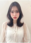 柔らかく透けるマロングレージュ外ハネくびれヘア