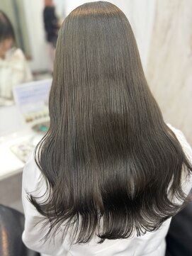 ラビス(Lovis) ミディアム/暗めカラー/デザインカラー/フェイスフレーミング