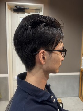 クロノ(CHRONO) 耳だしフォーマルカット