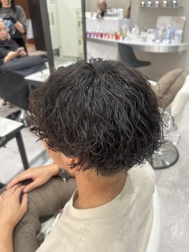 ルクス(Luxs) 【マッシュ×波巻きパーマ】