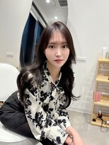 ラクシア(LucxiA)&nbsp;韓国ヘア/レイヤーカット/顔まわりカット/Instagram @ken__gucci