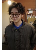 エディ(Edy)&nbsp;メンズセンターパート波巻きパーマケアパーマブラウンカラー岡山