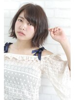 ヴィックス クリスタル(VIC’S crystal)&nbsp;【VICS川口】》顎ラインの外ハネが印象的なショートボブ《杉本》