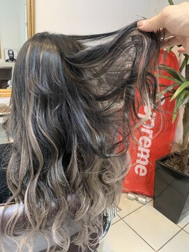 ディバイス(Device) 【Device心斎橋】エクステハイライトで、立体感デザイン