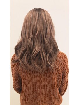 サロン ド マゼンタ(Salon de Magenta) ミルクティーピンク