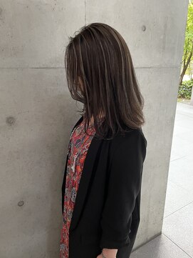 ネオリーブセブン 御茶ノ水店(Neolive 7) グレー系コントラストハイライト