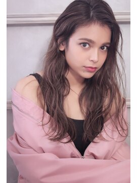 エイチ(H eitf) ハイライトベージュ