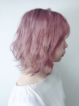 レプリカ 上大岡(Replica) ハイトーンミディアムボブ