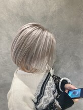 フェブリエ(Fevrier) デザインカラー ホワイトグレージュ+ケアブリーチ