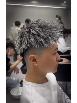 ルースト 京都河原町店(ROOST) ツイスト×ジェット×白メッシュ