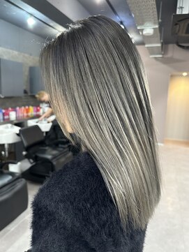 レブ 四条烏丸(Reb,) バレイヤージュ