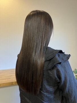 リポゾ(Riposo.) ダークブラウン・ロングヘア