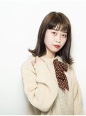 柔らかさ出る外ハネスタイル