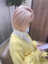 ミルクティーベージュ　ハイライト　インナーカラー　アッシュ