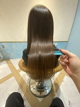 ロンドルーチェ 心斎橋(Lond luce) ダークアッシュ/ミディアムレイヤーカット［髪質改善/縮毛矯正］