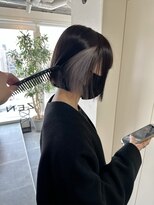 ヘアースタジオゼン アドバンス(hair studio Zen advance)&nbsp;シルバーグレーアッシュのインナーカラーにイメチェン！