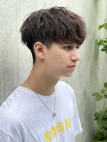 アーリー(Ali'i)&nbsp;ソフトツイストパーマ刈り上げマッシュツーブロショートレイヤー