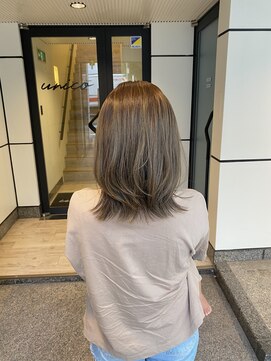 ユニコ(unico) ハイライト/グレージュ系カラー