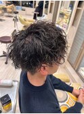 20代30代メンズスパイラルパーマワイルドオシャレ感