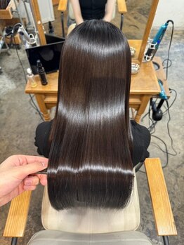 リヴ オオサカ(LIV OSAKA)の写真/【梅田】ハイダメージでも諦めないで！話題の"美髪矯正"で艶のあるさらさらストレートヘアに☆