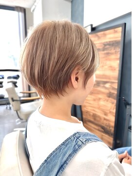 ルアン 上通り(ruen) ミルクティーベージュ　くびれショート　熊本ショート　ruen