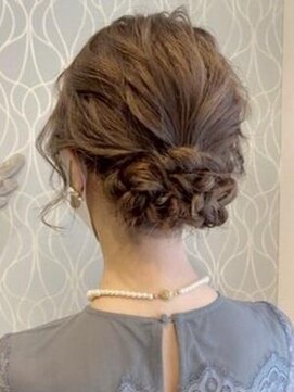 ガレットウメダ(GALETTE UMEDA) #シニヨン #お呼ばれヘア