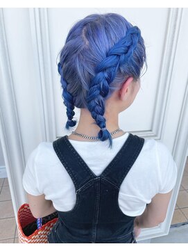 グラスペディア(graspedia) ハイトーン/派手髪/個性的/寒色系カラー/編み込みヘア/ブルー