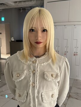 冬にかがやくブロンド