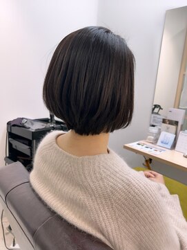 エレノア 自由が丘店(Eleanor) 自由が丘/ショートボブ/トリートメント/イルミナカラー