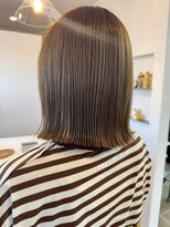 クララジャパン ナベシマ(CLALA JAPAN Nabeshima)&nbsp;縮毛矯正　質感ストレート　髪質改善カラー　顔まわり　ブリーチ