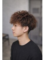 ヘアーアンドスパ アウローラ(AURORA)&nbsp;ツイストスパイラルパーマツーブロック刈り上げマッシュショート