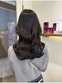 オリーブベージュ